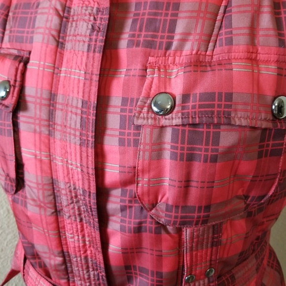 BKE Red Plaid Zip Front Puffer Vest M - Picture 2 of 8